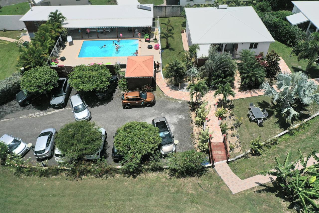 Les Villas De Boisvin Le Moule Exterior photo